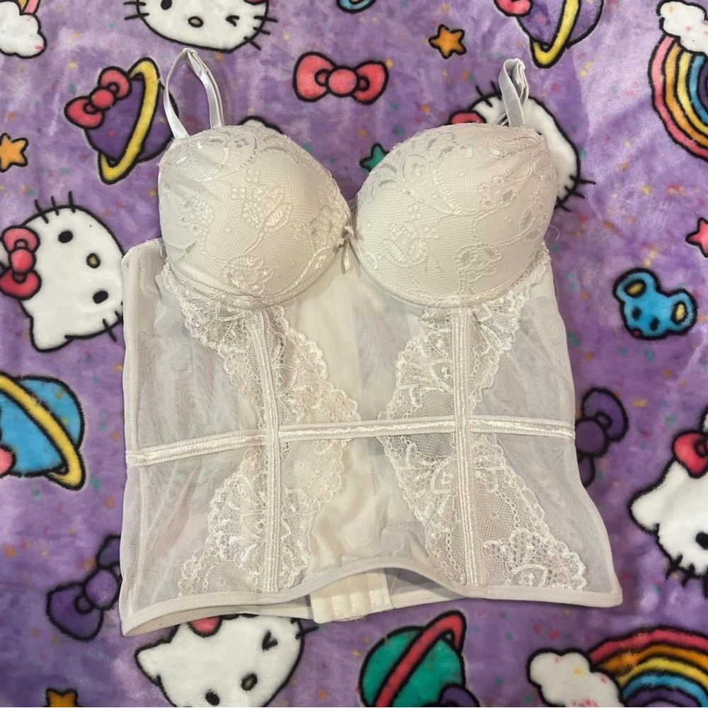 🖤 white lace corset 🖤